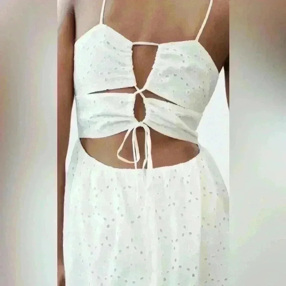 🔥🔥zara Embroidery midi dress - Picture 5 of 7